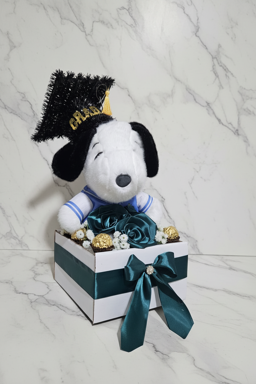 Snoopy Graduation Arrangement